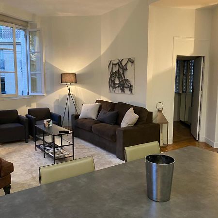 Appartement 3 Chambres Paris 7E Buitenkant foto