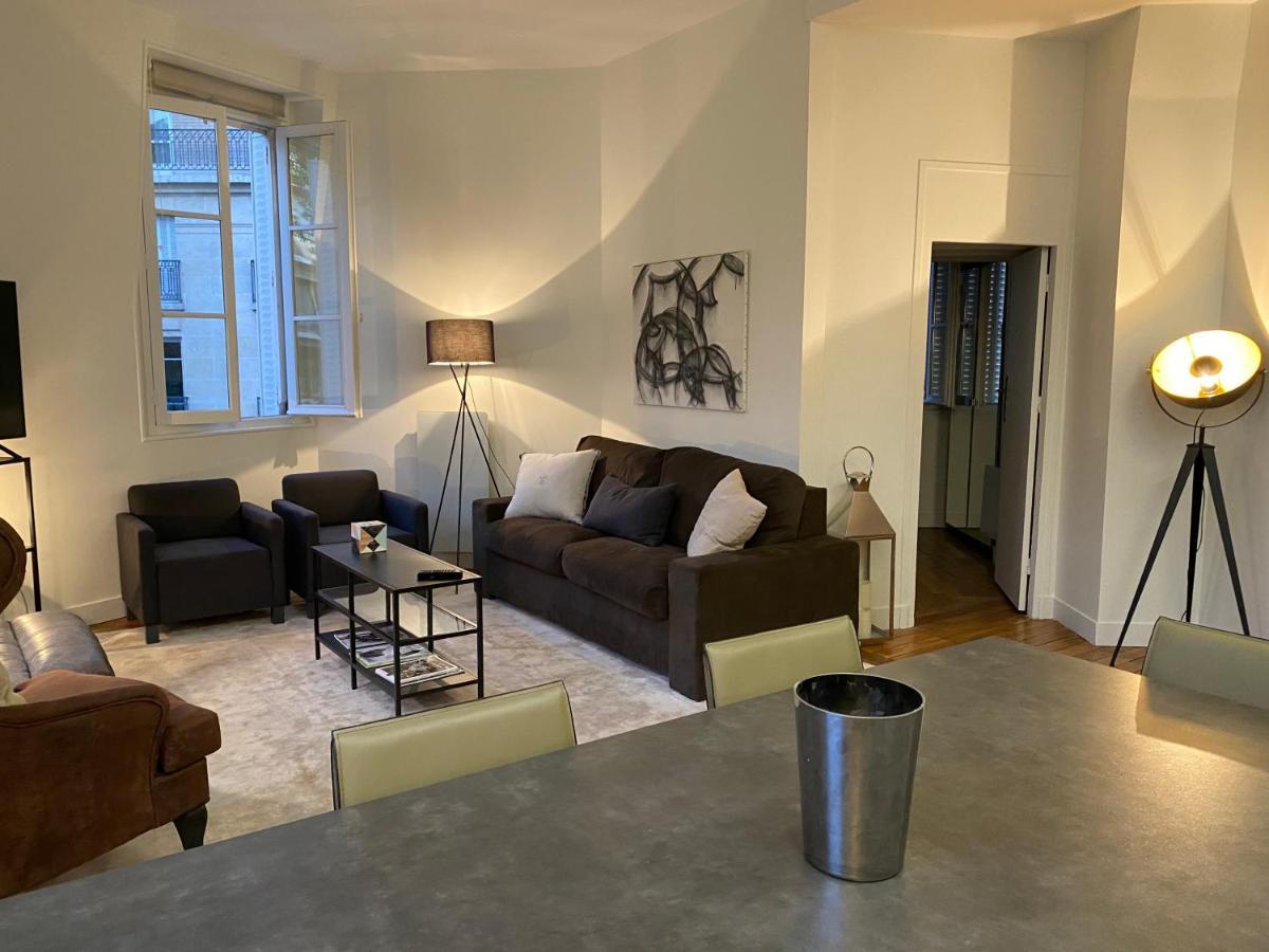 Appartement 3 Chambres Paris 7E Buitenkant foto